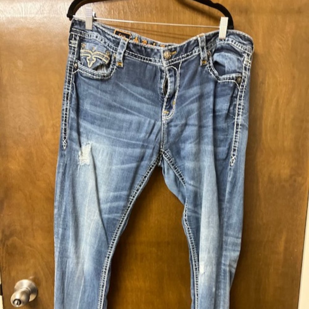 Caro 36 Easy Straight Rock Revival Jeans